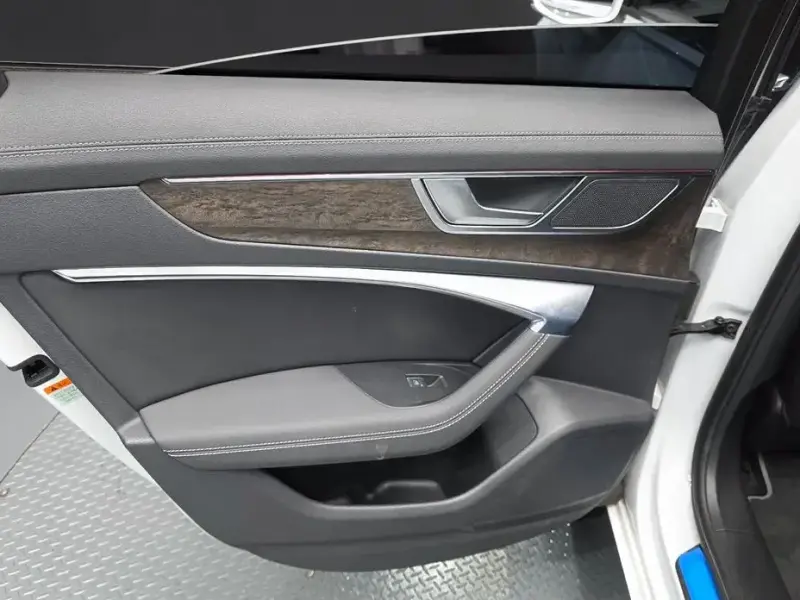2021 Audi A6 с пробегом 60 890 км