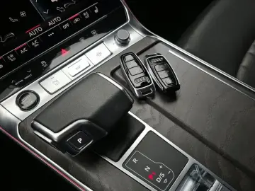 2023 Audi A6 с пробегом 90 036 км