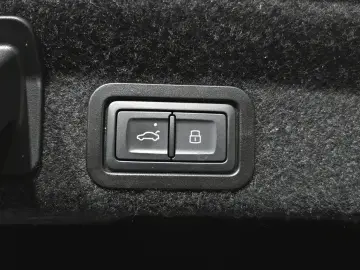 2023 Audi A6 с пробегом 90 036 км