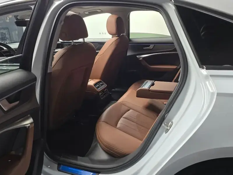 2021 Audi A6 с пробегом 57 079 км