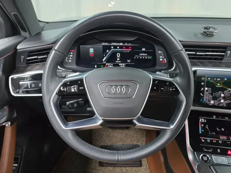 2023 Audi A6 с пробегом 61 011 км
