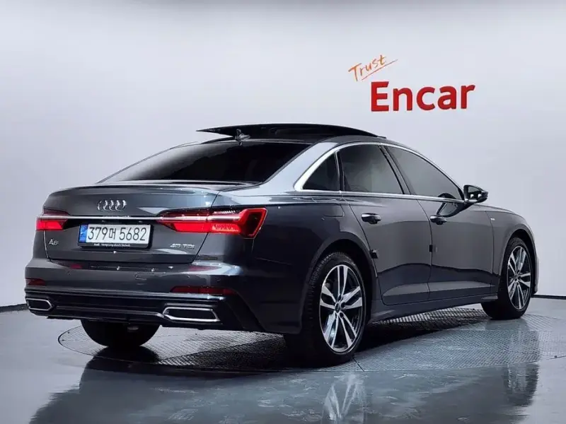 2023 Audi A6 с пробегом 33 879 км