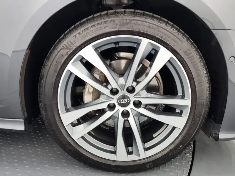 2023 Audi A6 с пробегом 33 879 км
