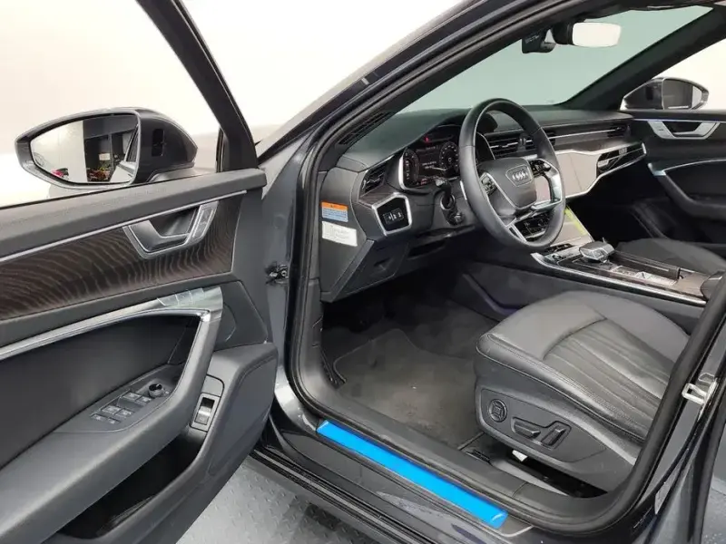 2023 Audi A6 с пробегом 33 879 км