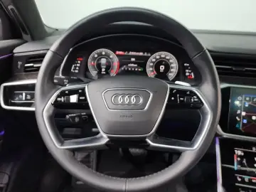 2023 Audi A6 с пробегом 33 879 км