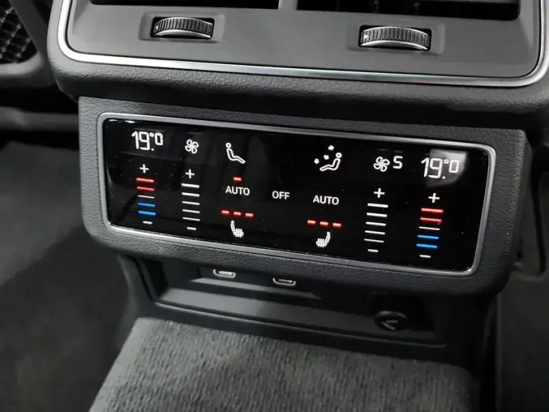 2023 Audi A6 с пробегом 33 879 км