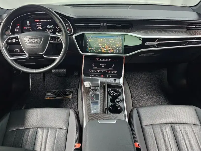 2022 Audi A6 с пробегом 55 693 км