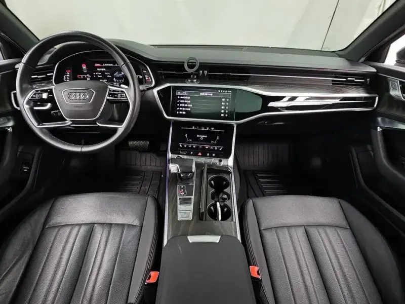 2022 Audi A6 с пробегом 56 850 км