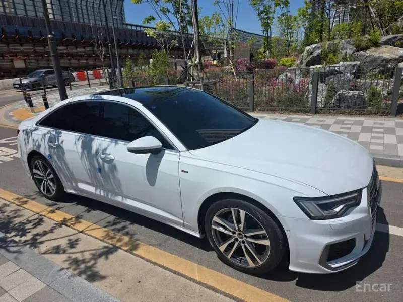 2022 Audi A6 с пробегом 72 085 км