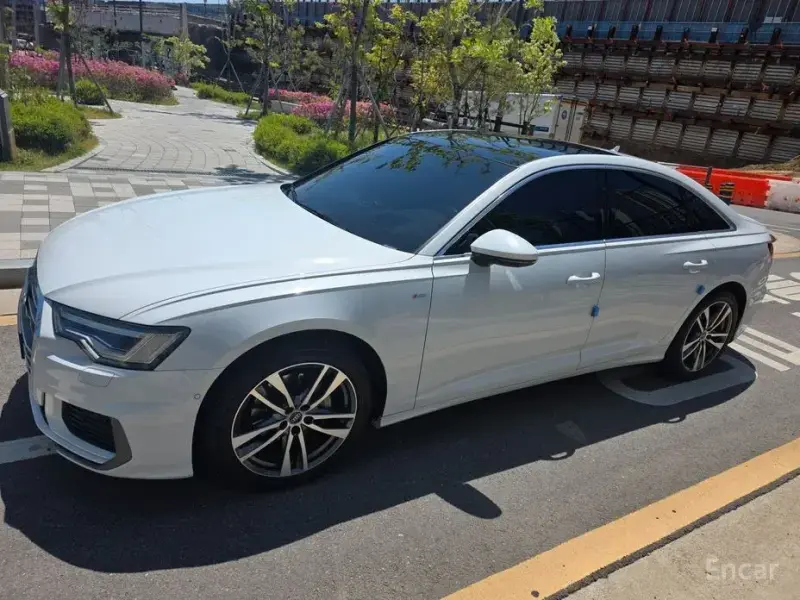 2022 Audi A6 с пробегом 72 085 км