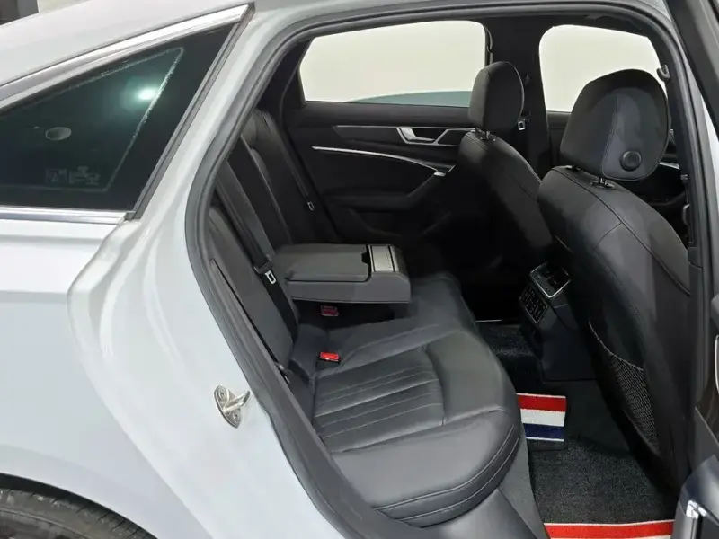 2020 Audi A6 с пробегом 49 789 км