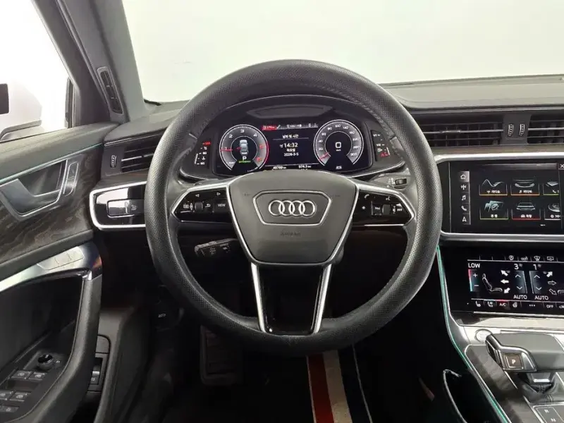2020 Audi A6 с пробегом 49 789 км