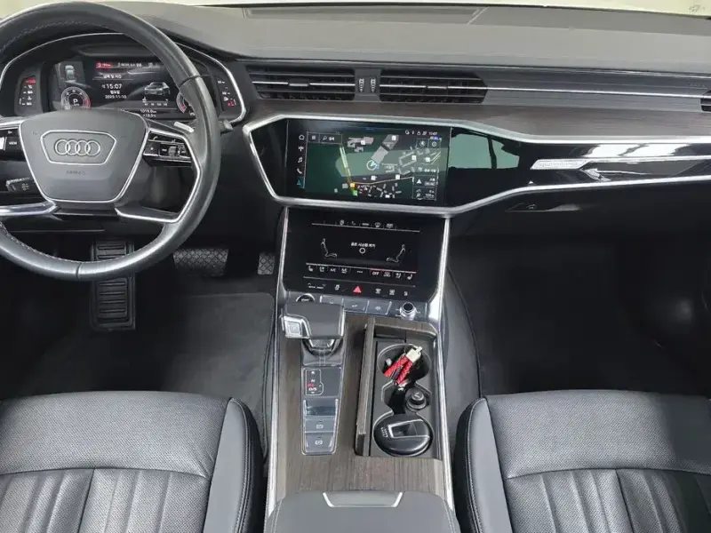 2023 Audi A6 с пробегом 75 304 км