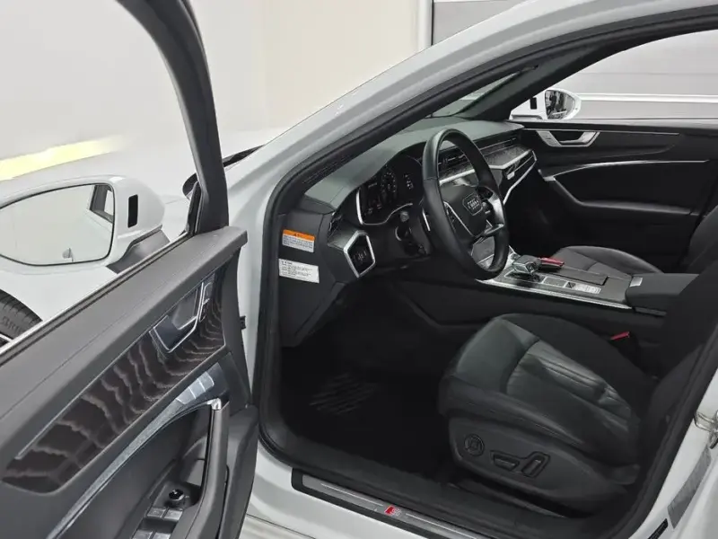 2022 Audi A6 с пробегом 15 063 км