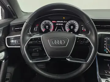 2022 Audi A6 с пробегом 15 063 км