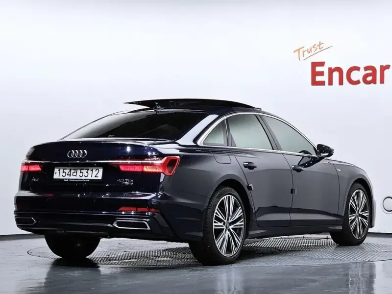 2022 Audi A6 с пробегом 119 635 км