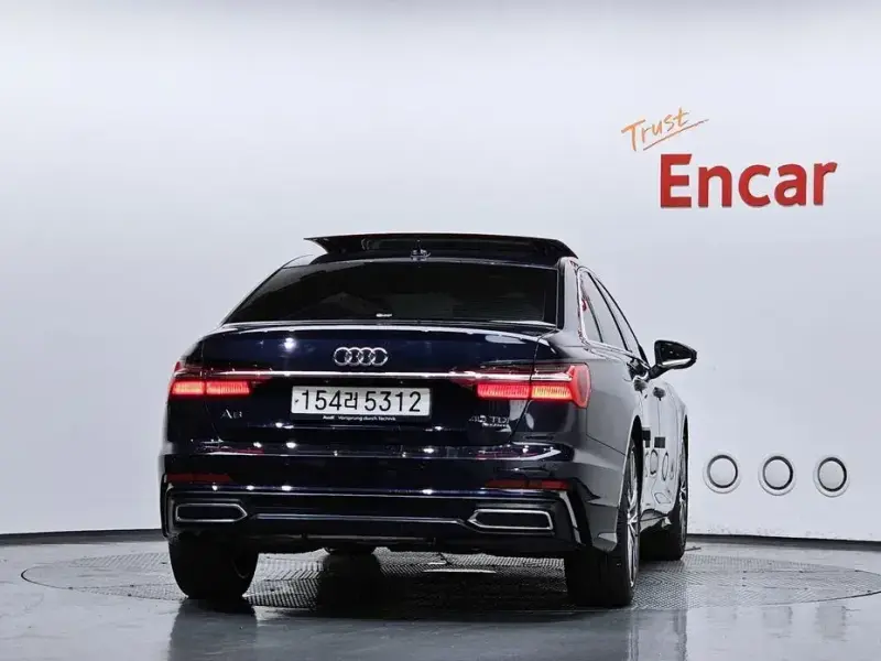 2022 Audi A6 с пробегом 119 635 км