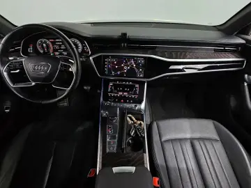 2022 Audi A6 с пробегом 119 635 км