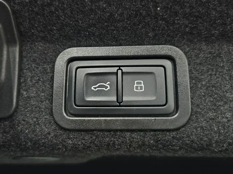 2022 Audi A6 с пробегом 119 635 км
