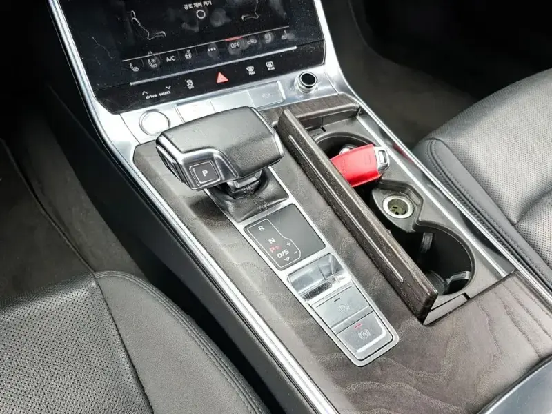 2020 Audi A6 с пробегом 71 728 км