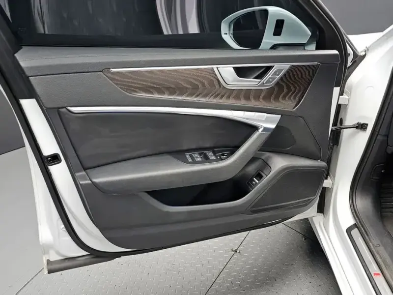 2020 Audi A6 с пробегом 71 728 км