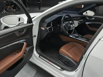 2023 Audi A6 с пробегом 51 011 км