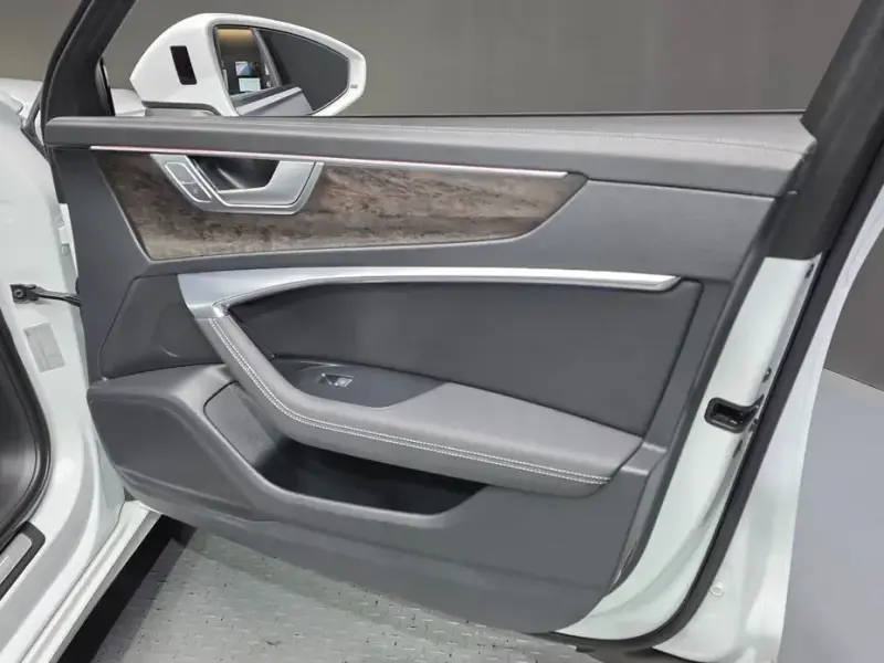 2021 Audi A6 с пробегом 40 524 км