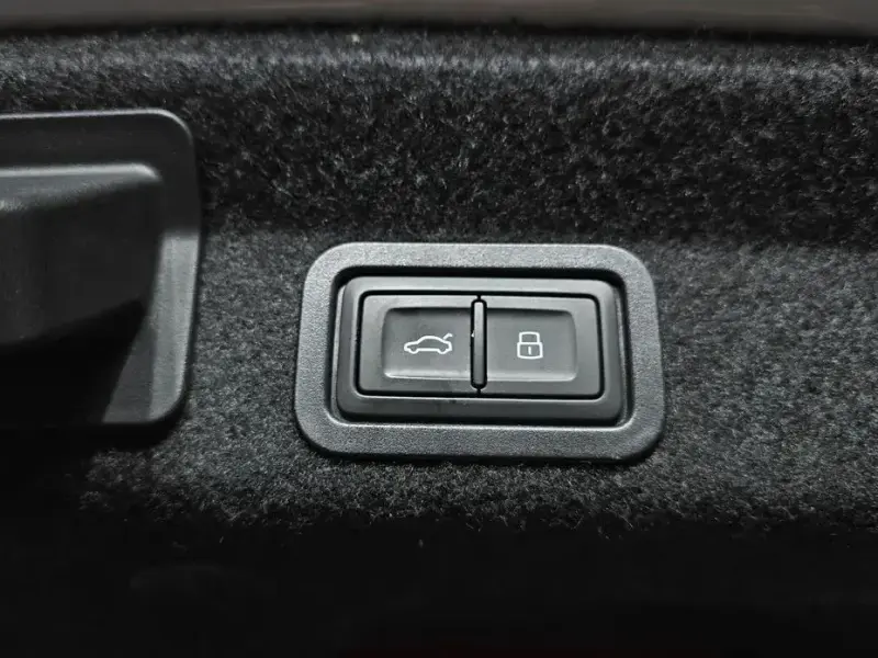 2023 Audi A6 с пробегом 72 503 км