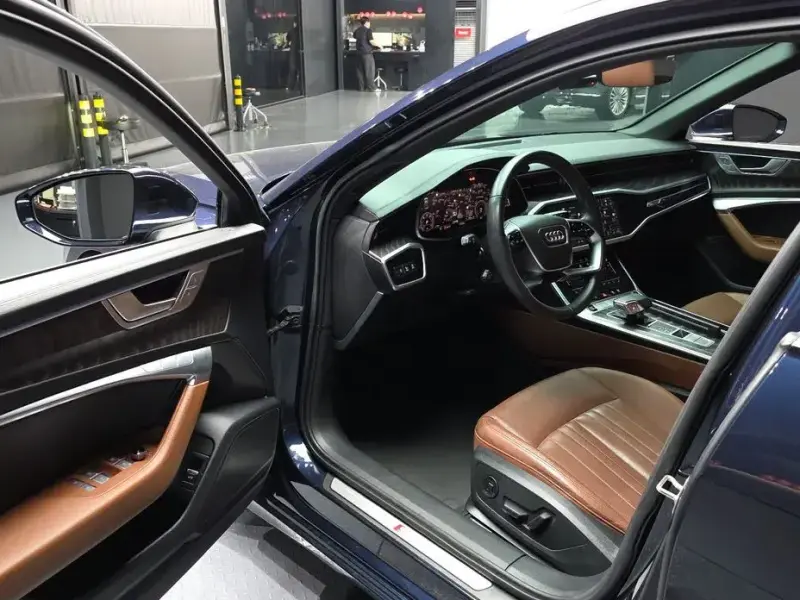 2023 Audi A6 с пробегом 62 980 км