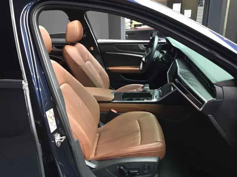 2023 Audi A6 с пробегом 62 980 км