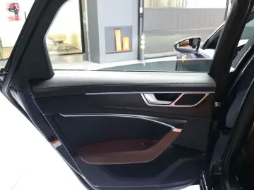 2023 Audi A6 с пробегом 62 980 км