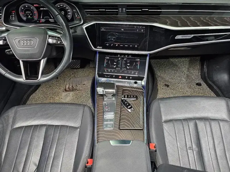 2020 Audi A6 с пробегом 77 079 км