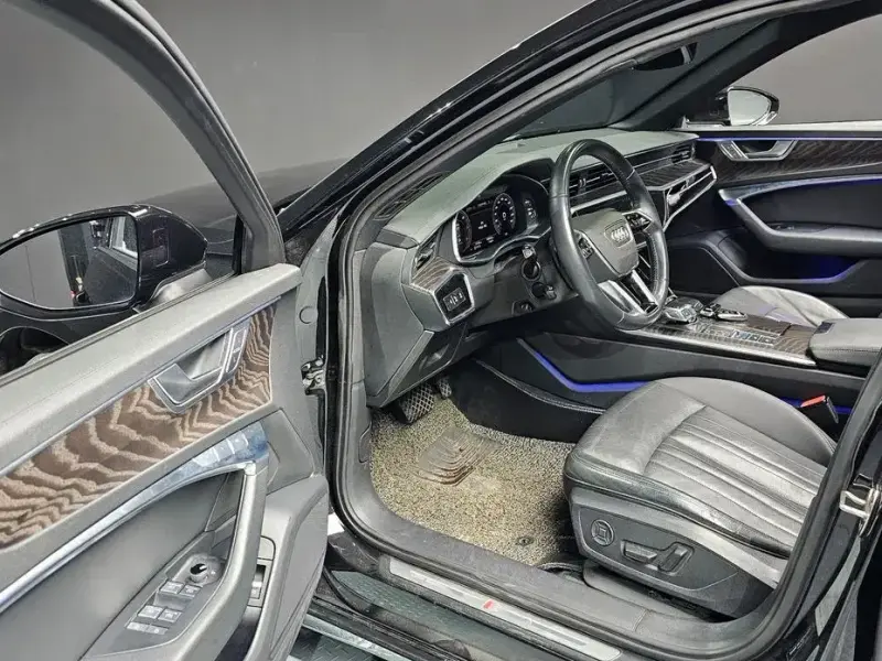 2020 Audi A6 с пробегом 77 079 км