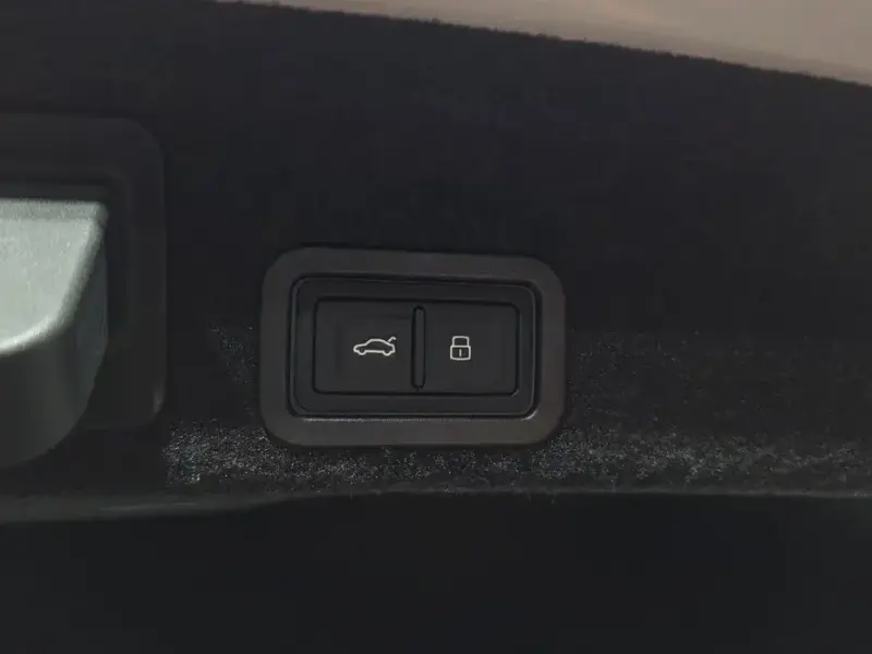 2023 Audi A6 с пробегом 38 225 км