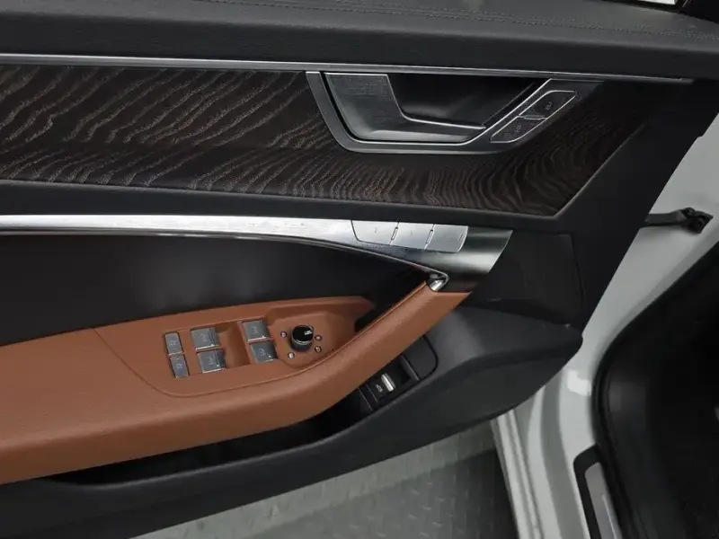 2023 Audi A6 с пробегом 38 225 км