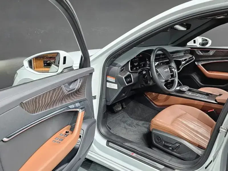 2023 Audi A6 с пробегом 48 321 км