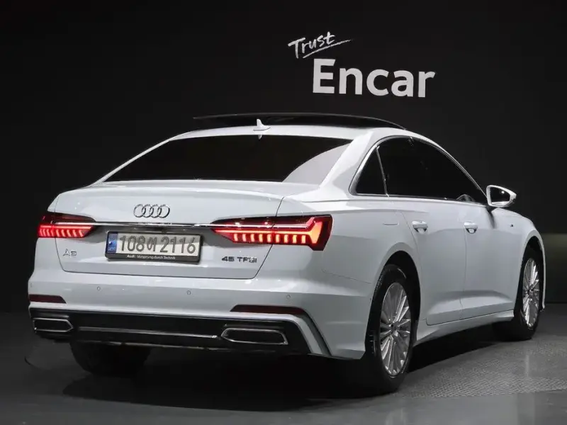 2021 Audi A6 с пробегом 33 534 км
