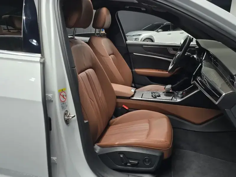 2021 Audi A6 с пробегом 33 534 км