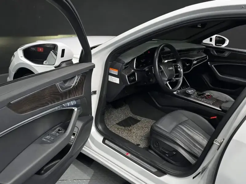 2022 Audi A6 с пробегом 57 394 км