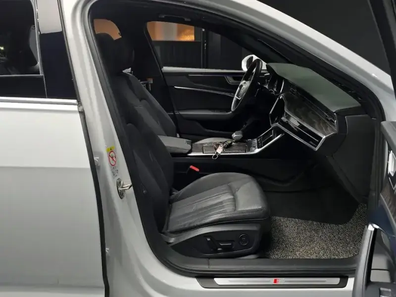 2022 Audi A6 с пробегом 57 394 км