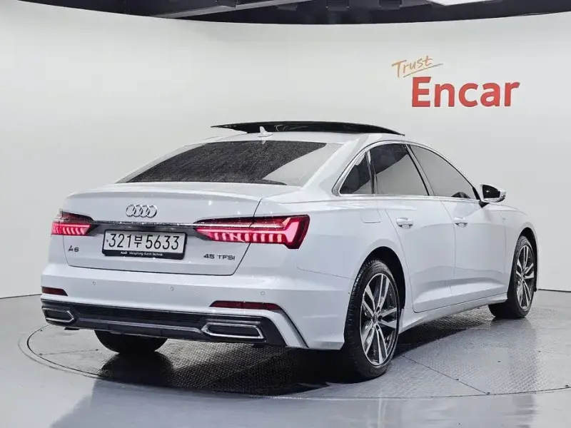 2023 Audi A6 с пробегом 17 758 км