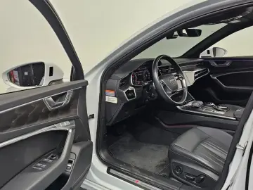 2023 Audi A6 с пробегом 17 758 км