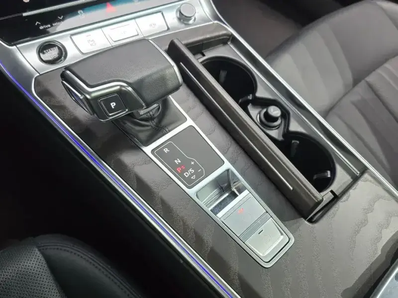 2023 Audi A6 с пробегом 49 531 км
