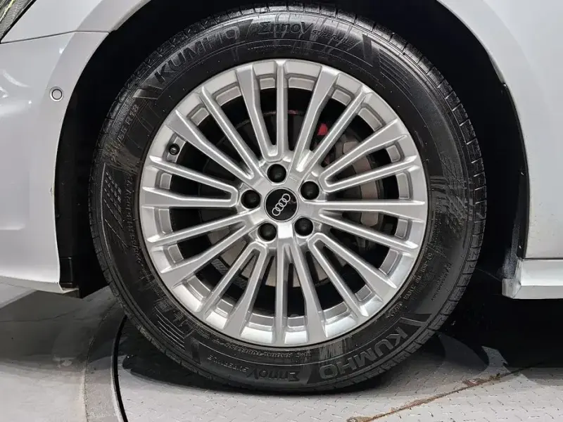 2021 Audi A6 с пробегом 59 031 км