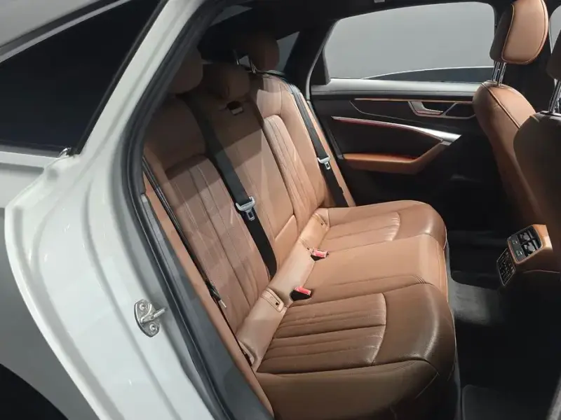 2021 Audi A6 с пробегом 59 031 км