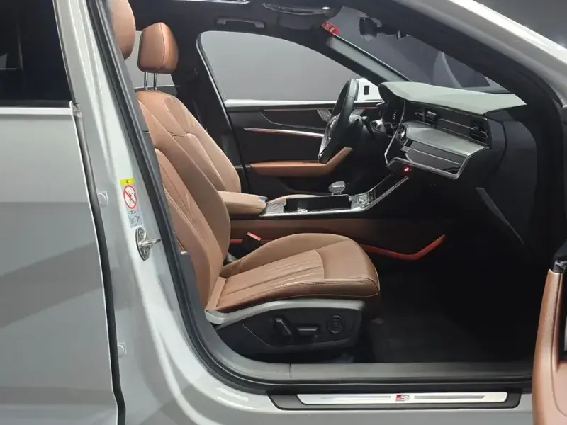 2021 Audi A6 с пробегом 59 031 км