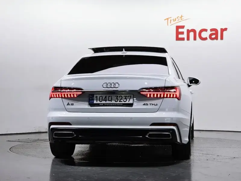 2023 Audi A6 с пробегом 49 378 км
