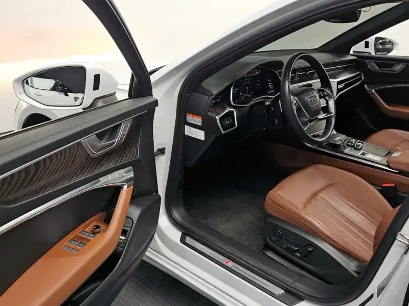 2023 Audi A6 с пробегом 49 378 км