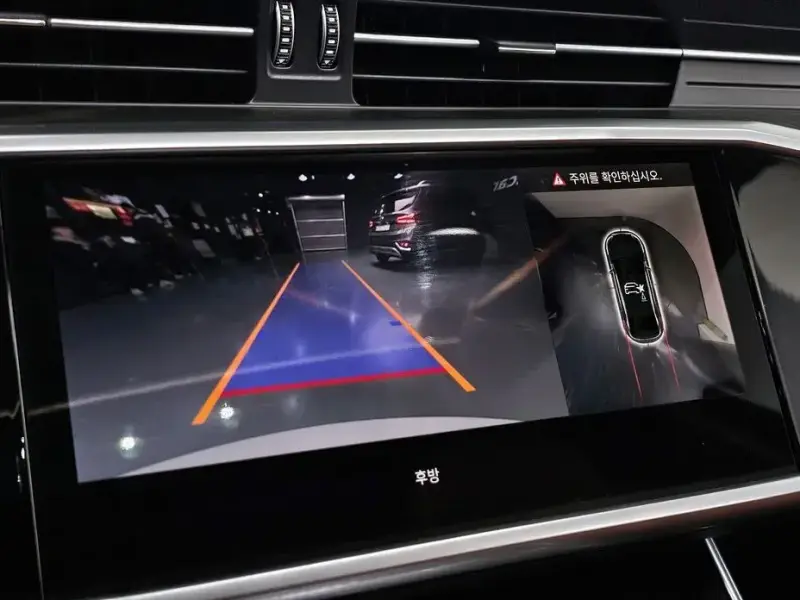 2023 Audi A6 с пробегом 49 378 км