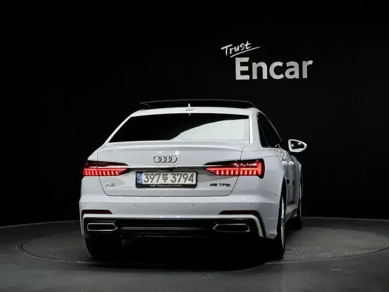 2021 Audi A6 с пробегом 65 201 км